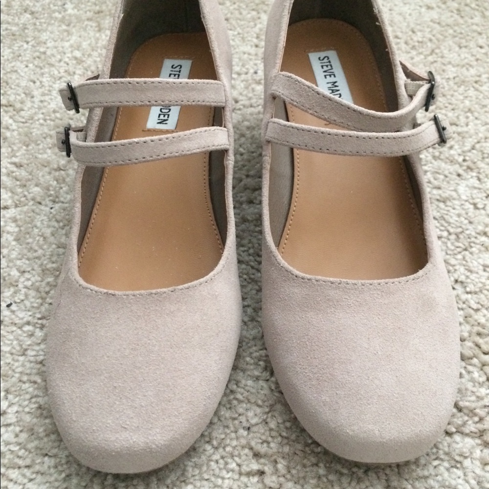 Steve Madden
Hatalie Double Mary Jane Pump.